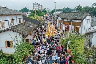 太阳报：内马尔的妹妹正与帕尔梅拉斯后卫皮克雷斯约会